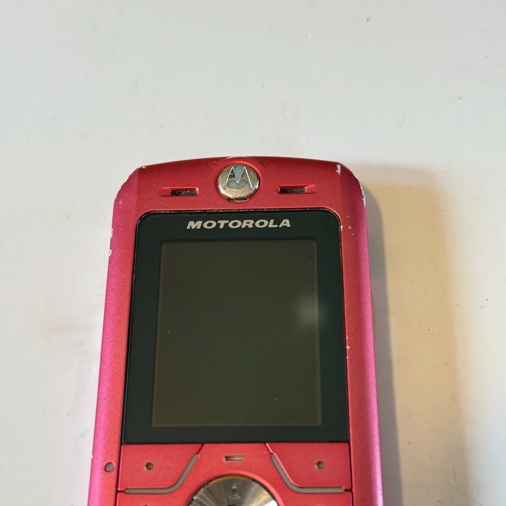 Motorola L6 Hot Pink Slim Cell Phone “UNTESTED”No Charger Buy As Is Read Below!